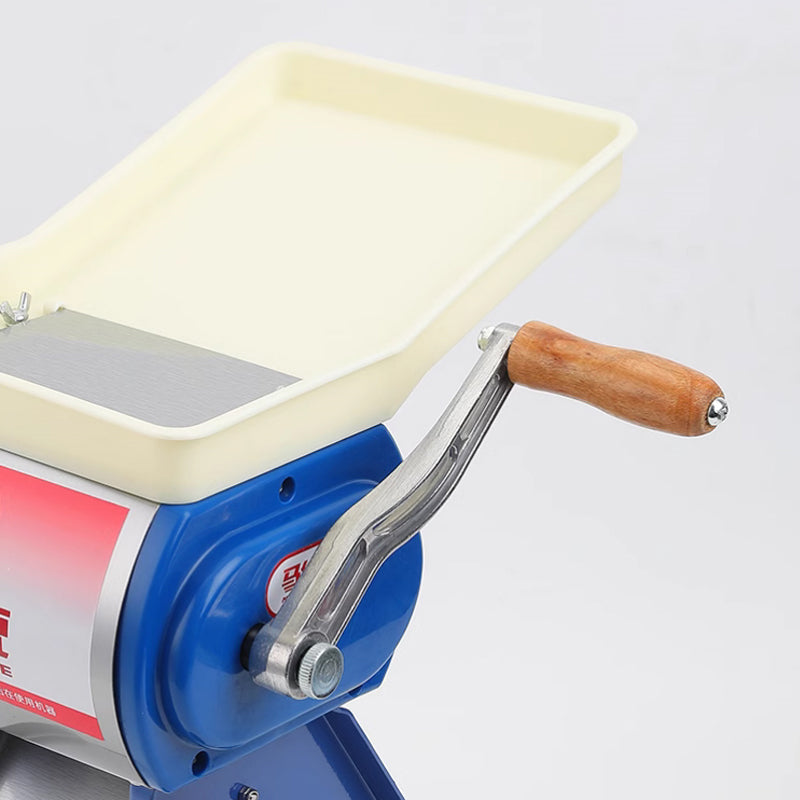 Manual meat slicer and slicer