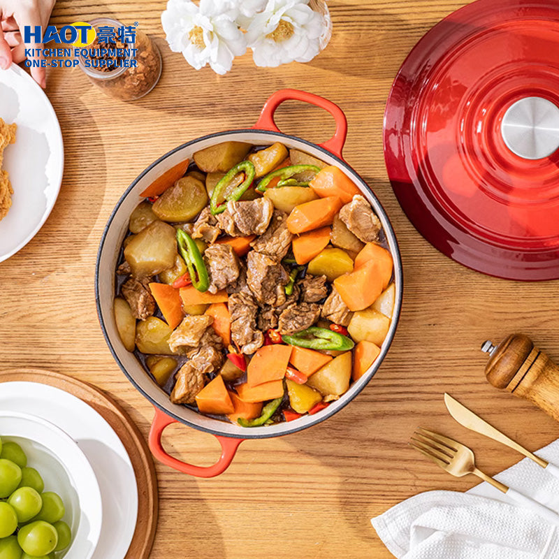 Round enamel pot red 28cm